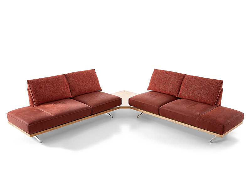 Unterschiedliche Farben und Funktionen sorgen dafür, dass sich das Sofa Ihren Bedürfnissen anpasst
